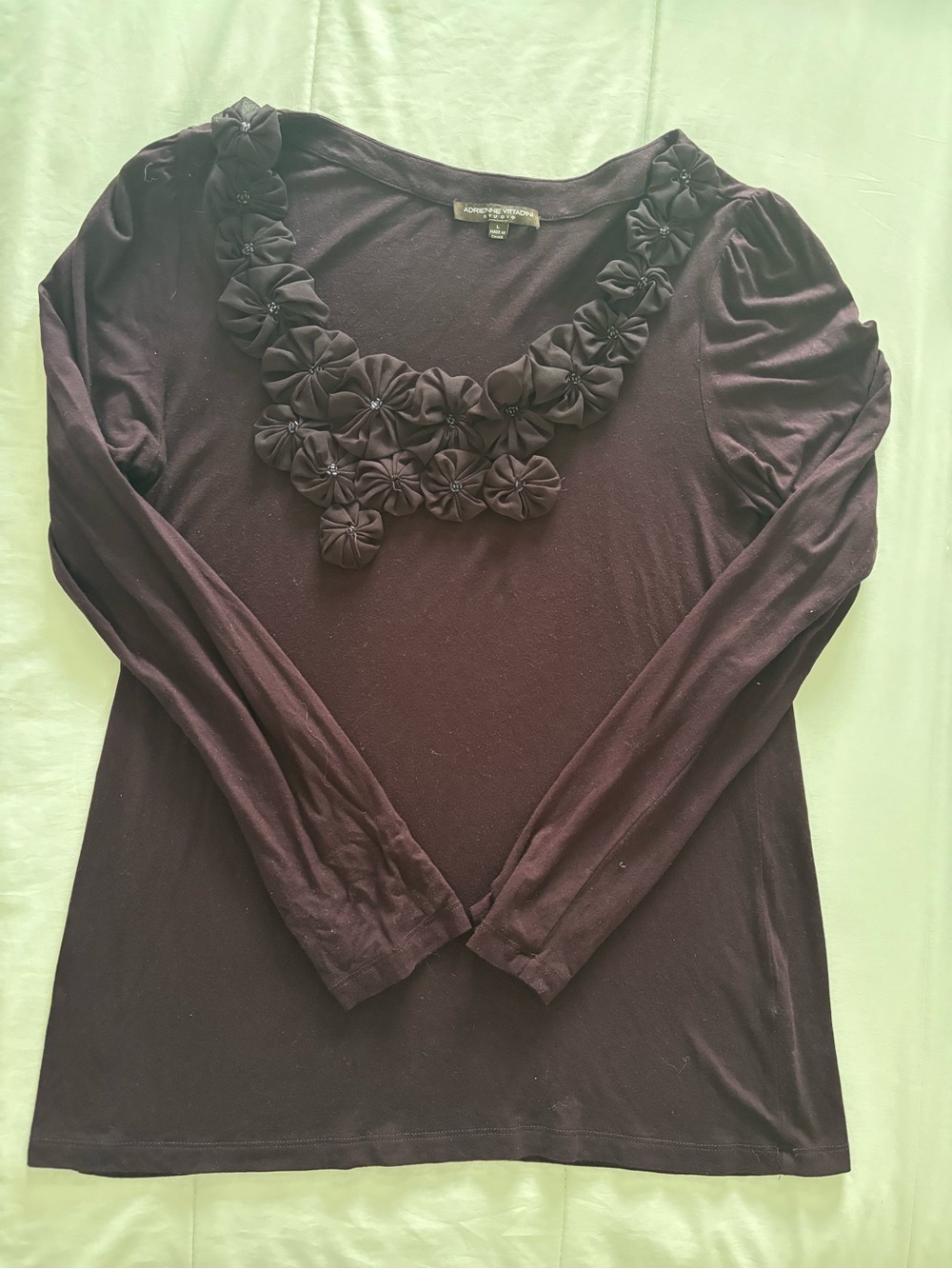 Adrienne Vittadini Long-Sleeve preppy work wear Floral embellishment blouse